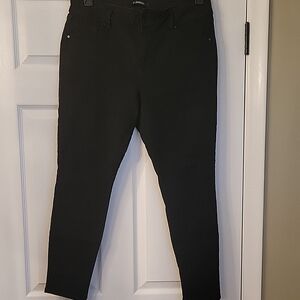 Gloria Vanderbilt Black Skinny Jeans